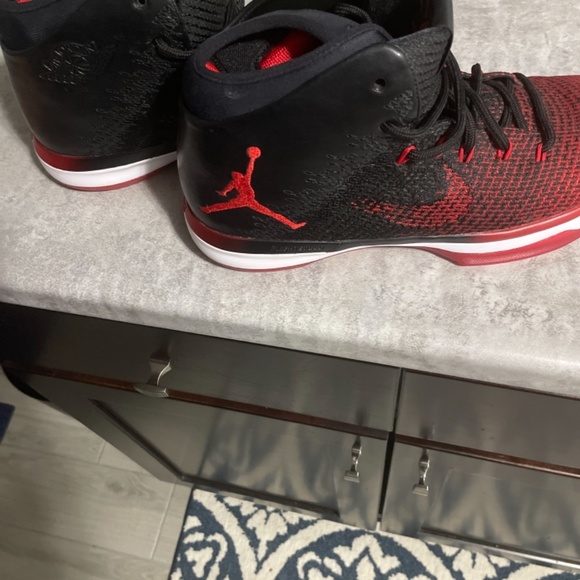 Jordan banned 31 - Picture 3 of 3